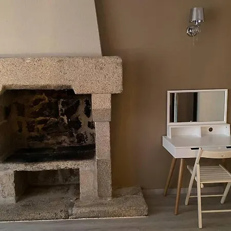 Appartement En Entree De Ville Avec Balneo Pont-l'Abbe Exterior photo